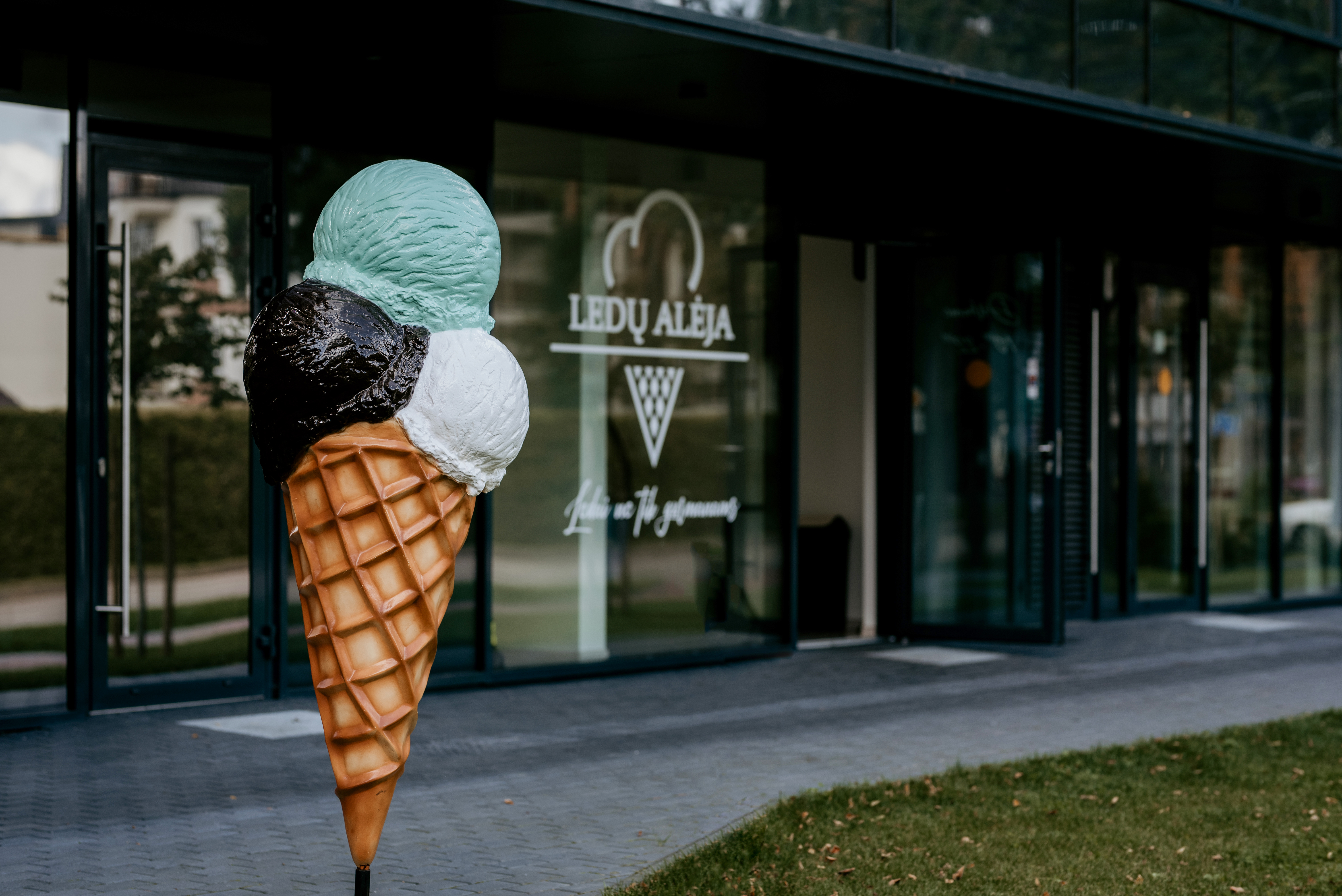 Birštono vilų komplekse – itališkų ledų alėja